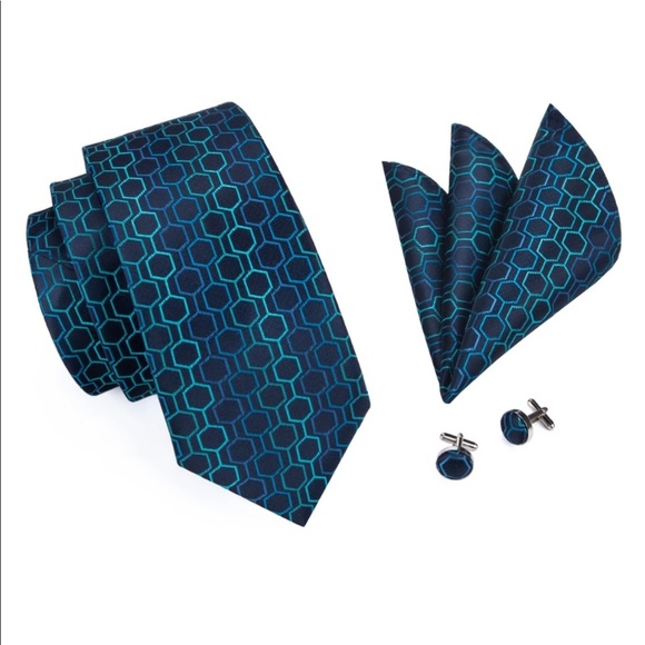 100% Silk Luxury Tie Bundle. - Picture 2 of 5
